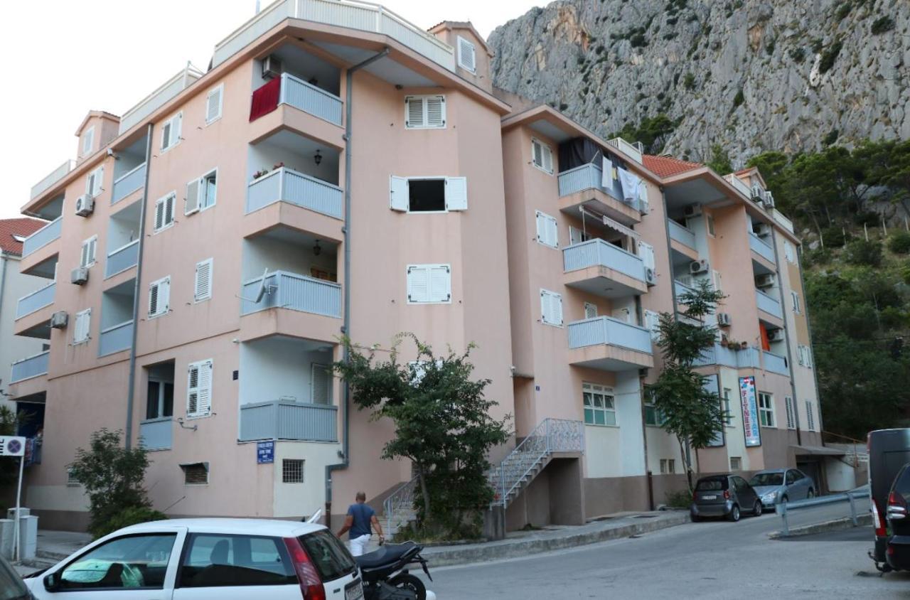 Apartman Gusar -Top Position, Close To The Center And The Beach, Fully Equipped Omiš Exterior foto